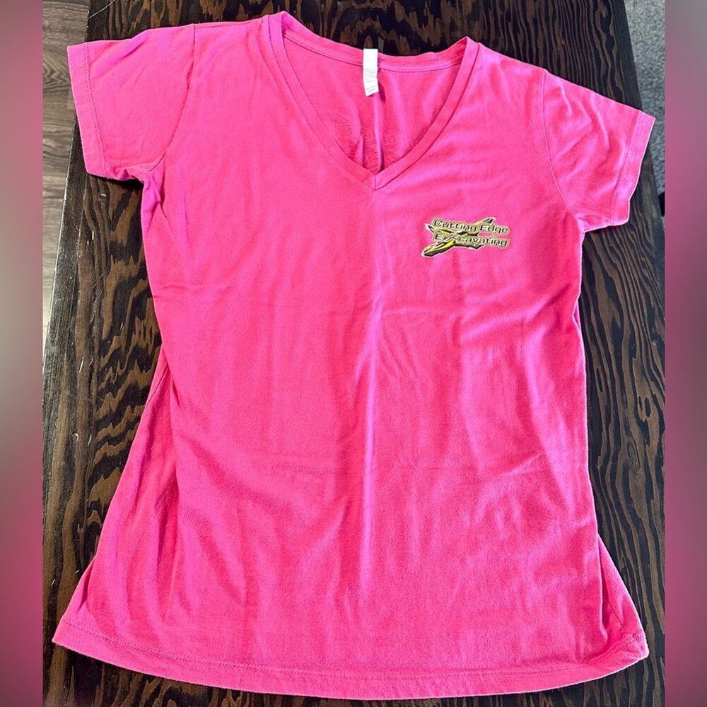 Enzo V-Neck Graphic Tee Size L Pink (317)
